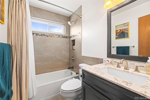 3733 W Union Avenue, Denver, CO 80236