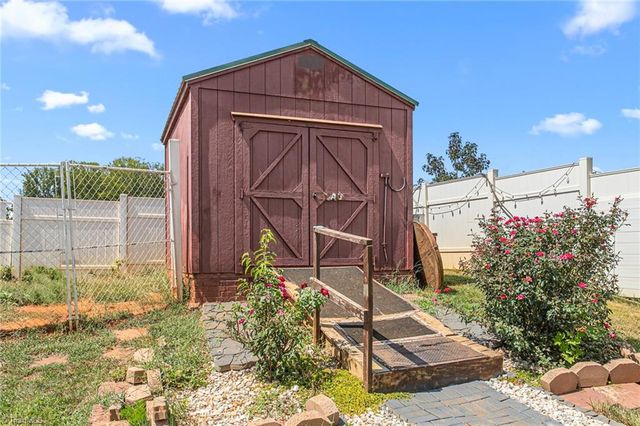 5621 Tier View Trail, Greensboro, NC 27405