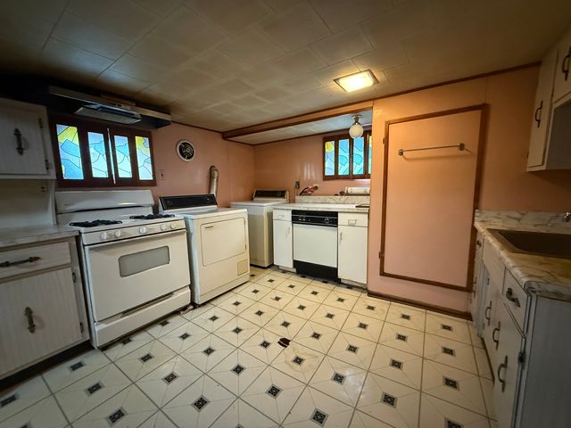 2146 N Mcvicker Avenue, Chicago, IL 60639