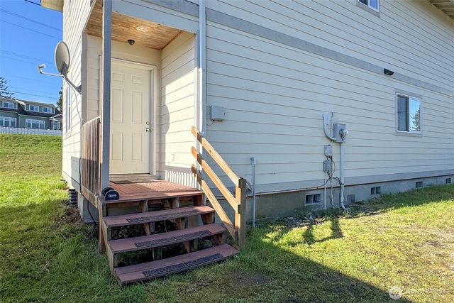 619 E Lauridsen Boulevard, Port Angeles, WA 98362