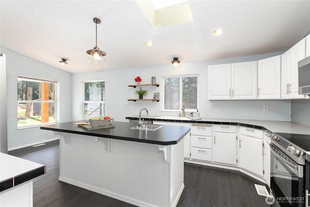 19667 Silver Creek Drive, Sedro Woolley, WA 98284