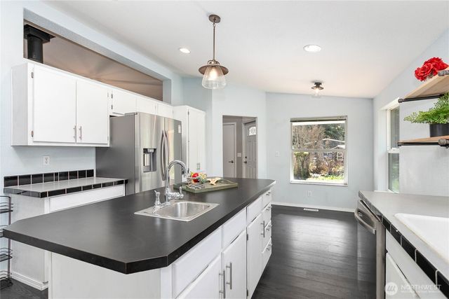 19667 Silver Creek Drive, Sedro Woolley, WA 98284