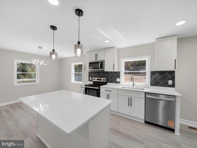 4475 VIRGINIA AVE, Prince Frederick, MD 20678