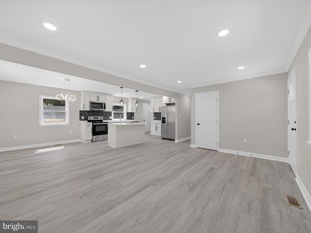 4475 VIRGINIA AVE, Prince Frederick, MD 20678