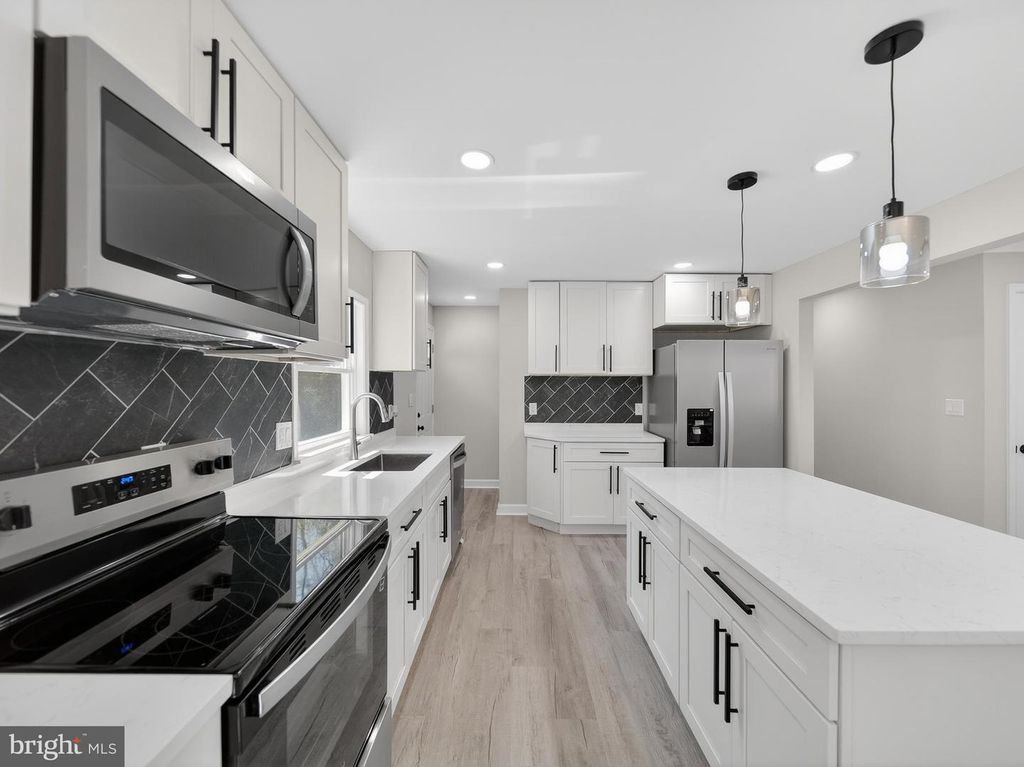 Image 12 of property listing at 4475 VIRGINIA AVE, Prince Frederick, MD 20678