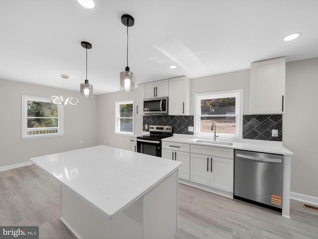 Image 15 of property listing at 4475 VIRGINIA AVE, Prince Frederick, MD 20678