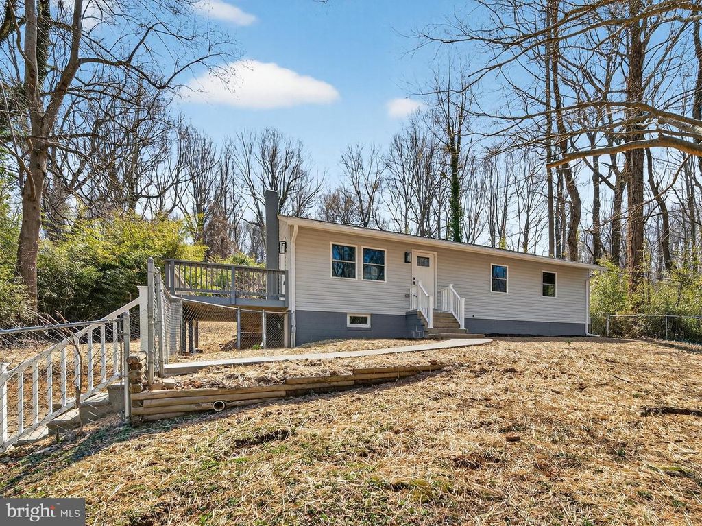 Image 4 of property listing at 4475 VIRGINIA AVE, Prince Frederick, MD 20678