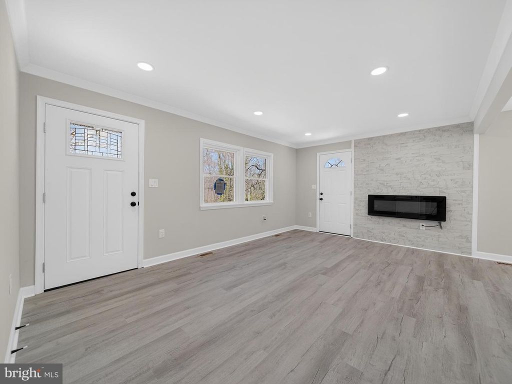 Image 5 of property listing at 4475 VIRGINIA AVE, Prince Frederick, MD 20678