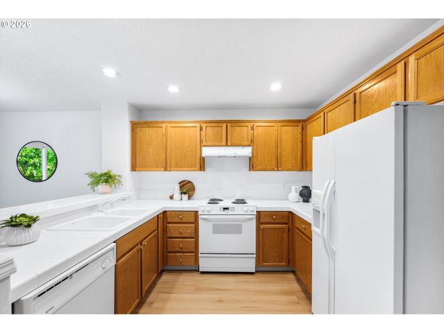 15011 Nw NIGHTSHADE Dr, Portland, OR 97229