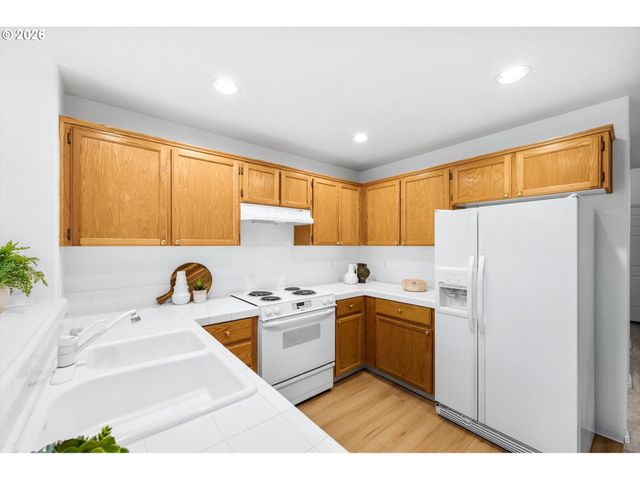 15011 Nw NIGHTSHADE Dr, Portland, OR 97229