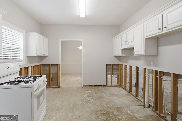 1593 Willow Wood Trace, Atlanta, GA 30349