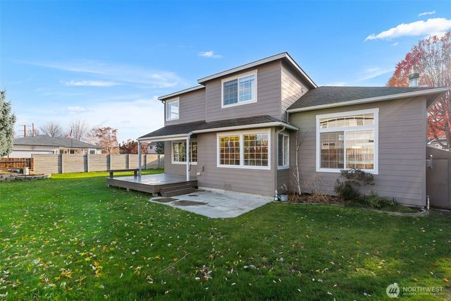 1902 Hideaway Place, Wenatchee, WA 98801