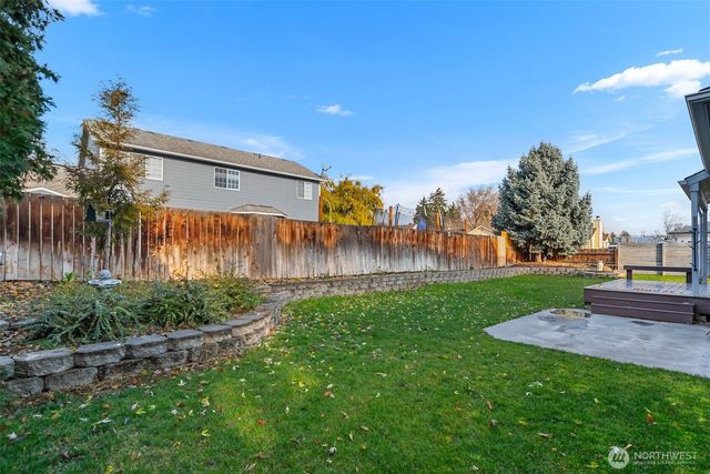 1902 Hideaway Place, Wenatchee, WA 98801