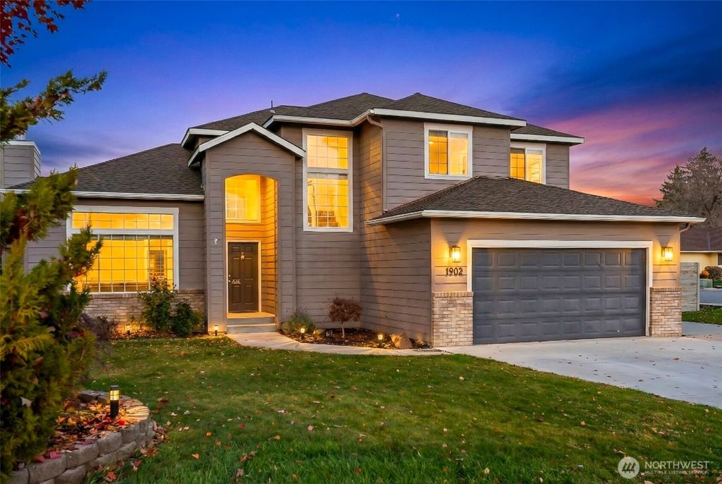 1902 Hideaway Place, Wenatchee, WA 98801