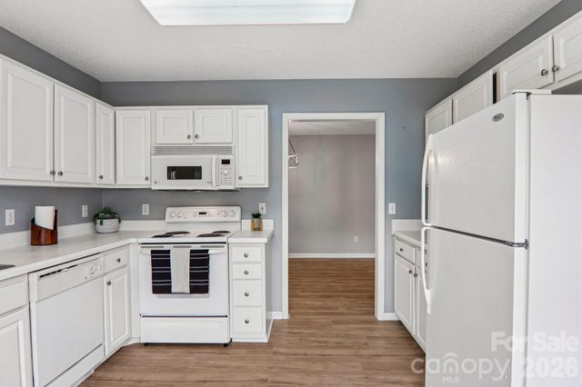 12 Wineberry Court, Fletcher, NC 28732