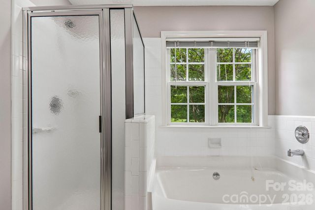 12 Wineberry Court, Fletcher, NC 28732