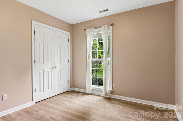 12 Wineberry Court, Fletcher, NC 28732