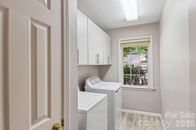 12 Wineberry Court, Fletcher, NC 28732