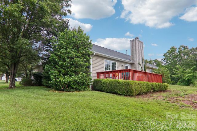 12 Wineberry Court, Fletcher, NC 28732
