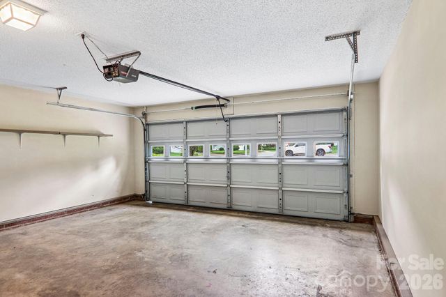 12 Wineberry Court, Fletcher, NC 28732