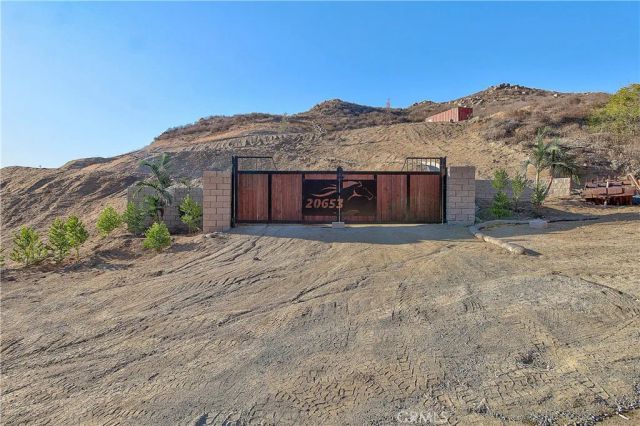 20653 Mustang, Lake Mathews, CA 92570
