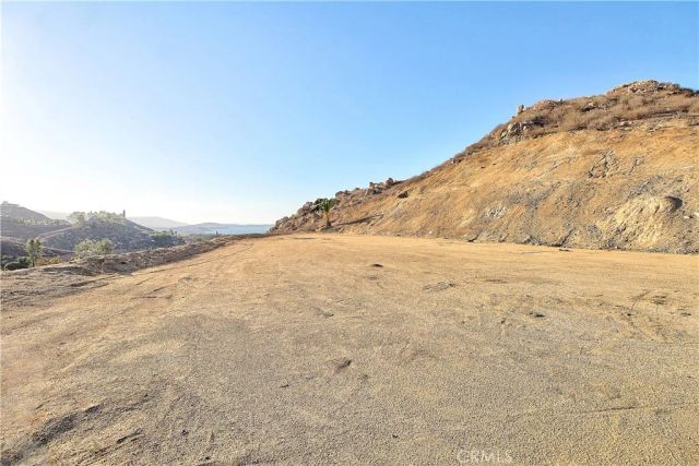 20653 Mustang, Lake Mathews, CA 92570