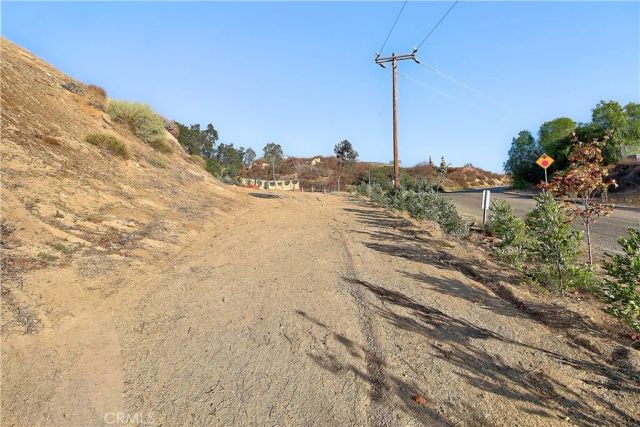 20653 Mustang, Lake Mathews, CA 92570