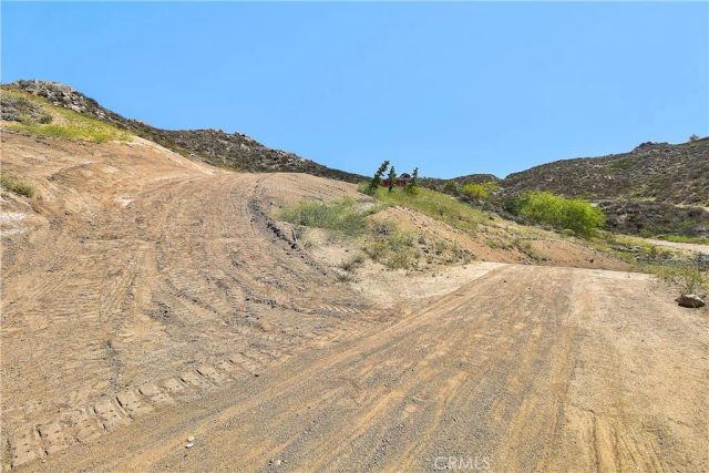 20653 Mustang, Lake Mathews, CA 92570