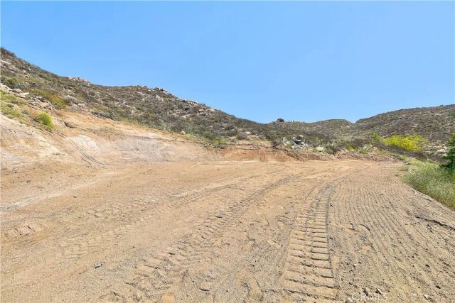 20653 Mustang, Lake Mathews, CA 92570