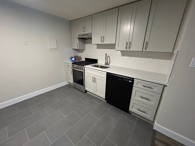 16 Walnut B2, Arlington, MA 02476