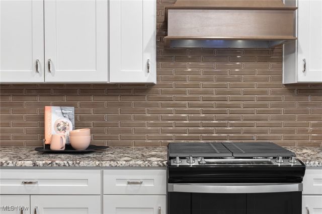 3374 White Willow Lane, Brunswick, OH 44212