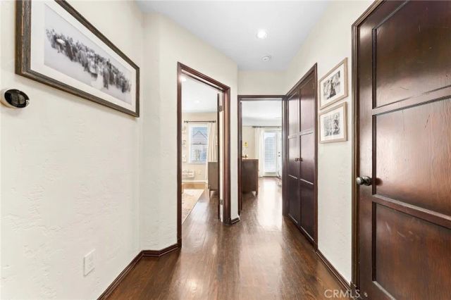 6160 San Vicente Boulevard, Los Angeles, CA 90048