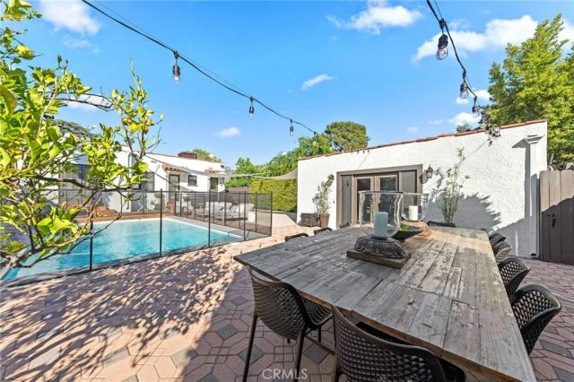 6160 San Vicente Boulevard, Los Angeles, CA 90048