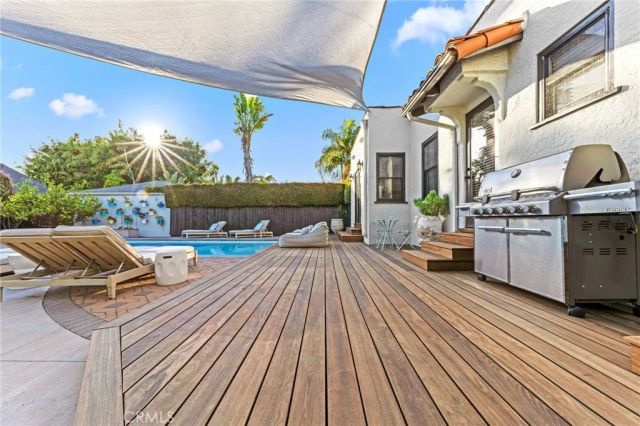 6160 San Vicente Boulevard, Los Angeles, CA 90048