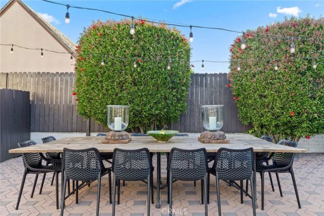6160 San Vicente Boulevard, Los Angeles, CA 90048