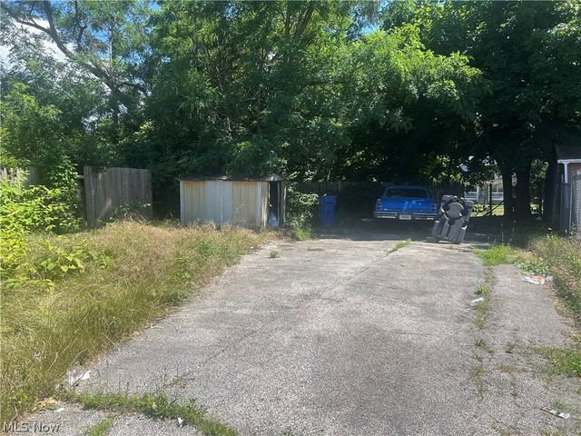 9418 Easton Avenue, Cleveland, OH 44104