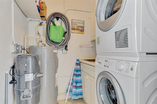 333 THE ESPLANADE N 305, Venice, FL 34285