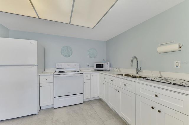 333 THE ESPLANADE N 305, Venice, FL 34285