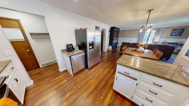 153 Central Avenue S, Richmond, MN 56368