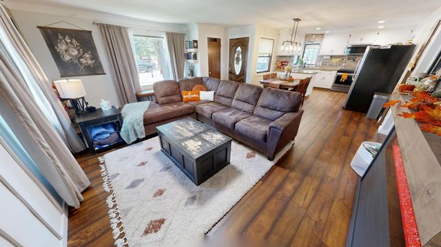 153 Central Avenue S, Richmond, MN 56368