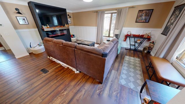 153 Central Avenue S, Richmond, MN 56368