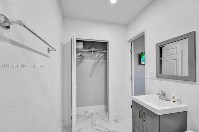 1324 NE 151st St 1324, North Miami Beach, FL 33162