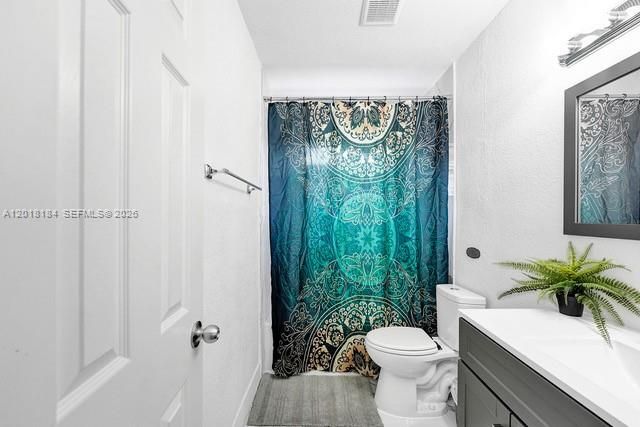 1324 NE 151st St 1324, North Miami Beach, FL 33162
