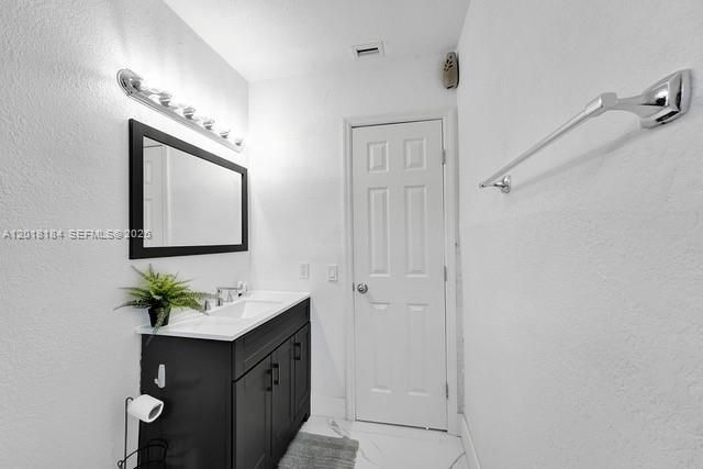 1324 NE 151st St 1324, North Miami Beach, FL 33162