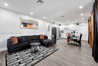 1324 NE 151st St 1324, North Miami Beach, FL 33162