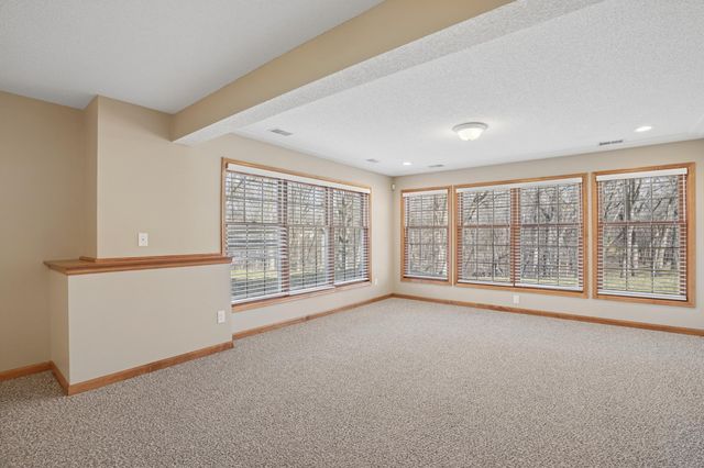 8781 Royal Court NW, Anoka, MN 55303