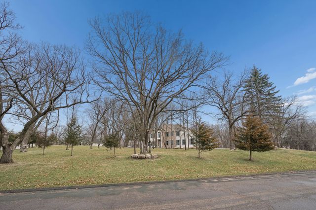 8781 Royal Court NW, Anoka, MN 55303