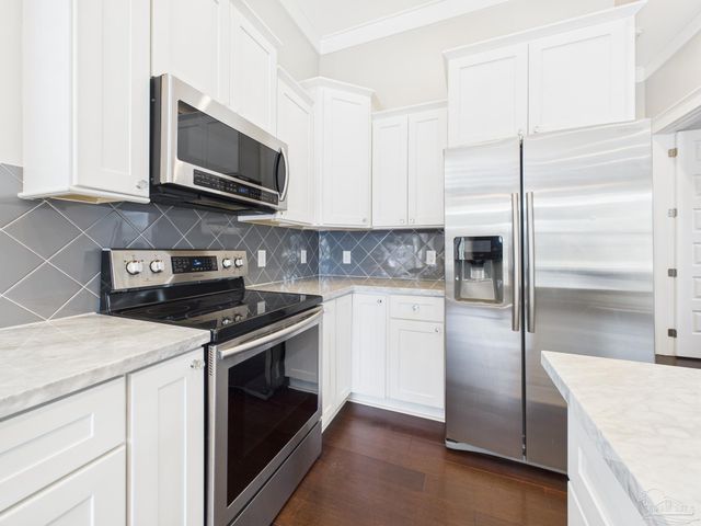 520 W Gregory St, Pensacola, FL 32502