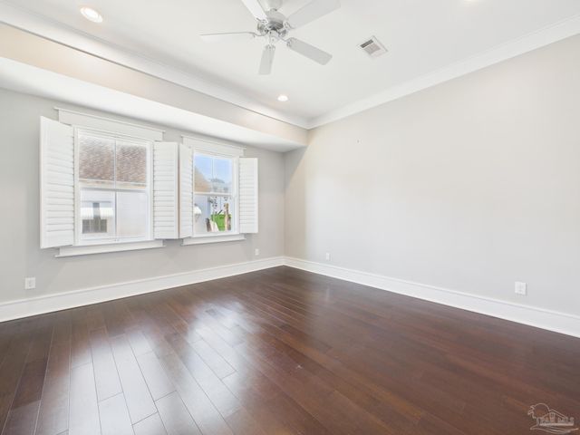 520 W Gregory St, Pensacola, FL 32502