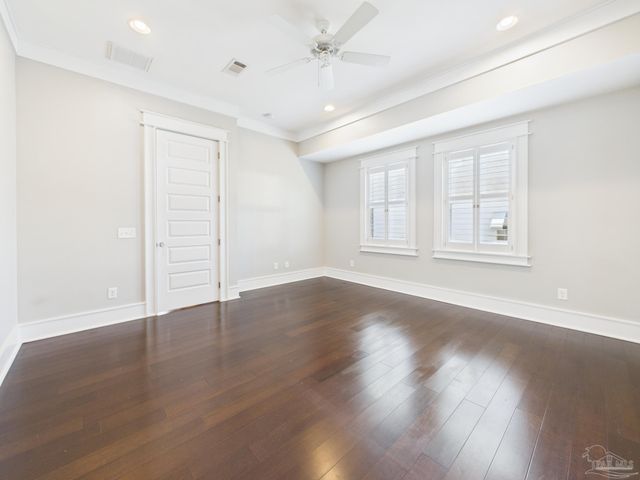 520 W Gregory St, Pensacola, FL 32502